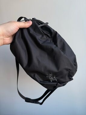 ARC'TERYX Heliad 6 Crossbody Bag Black NWOT